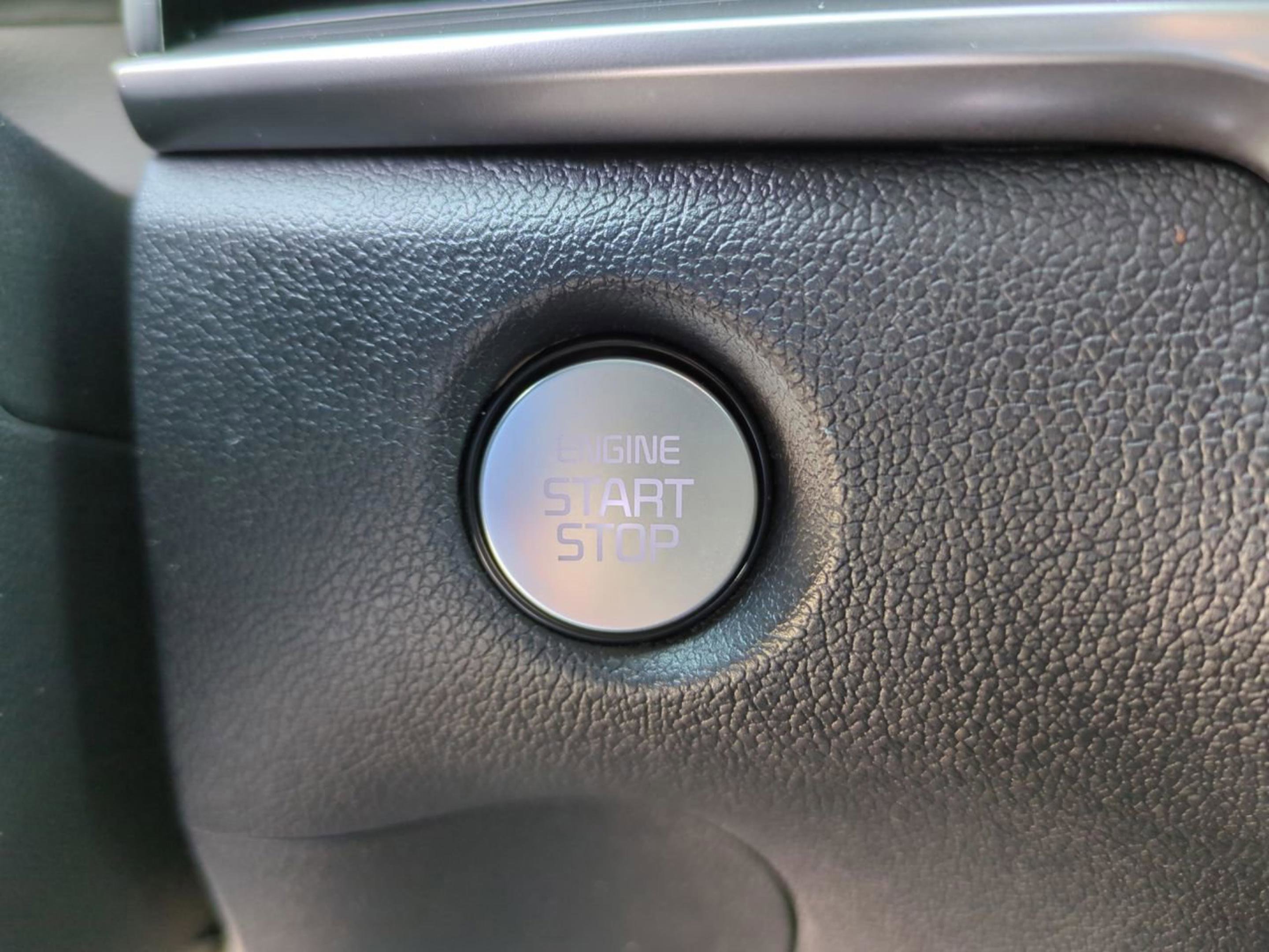 2025 Kia Sorento EX photo 28