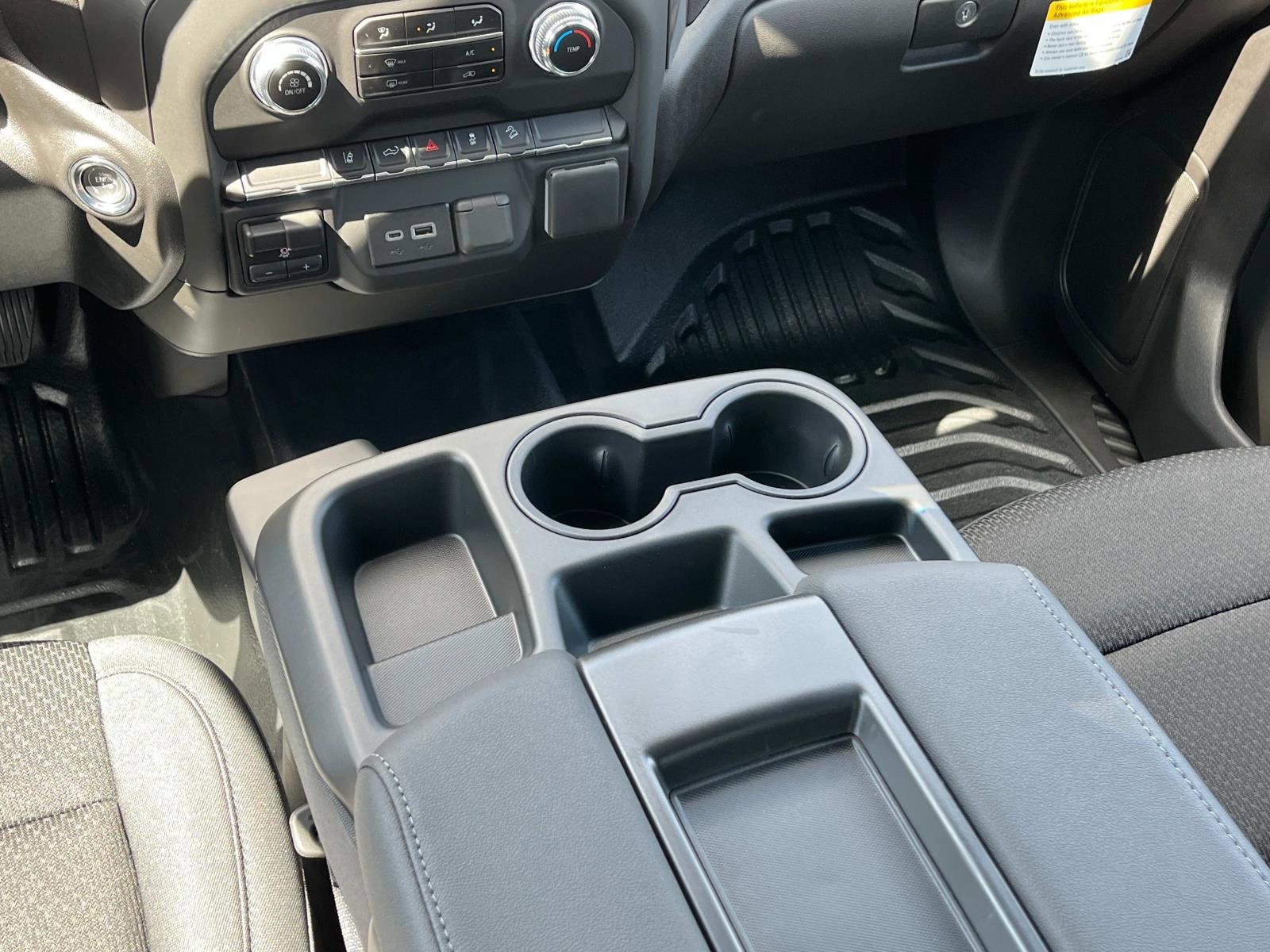 2026 Toyota RAV4 HD Pro photo 14
