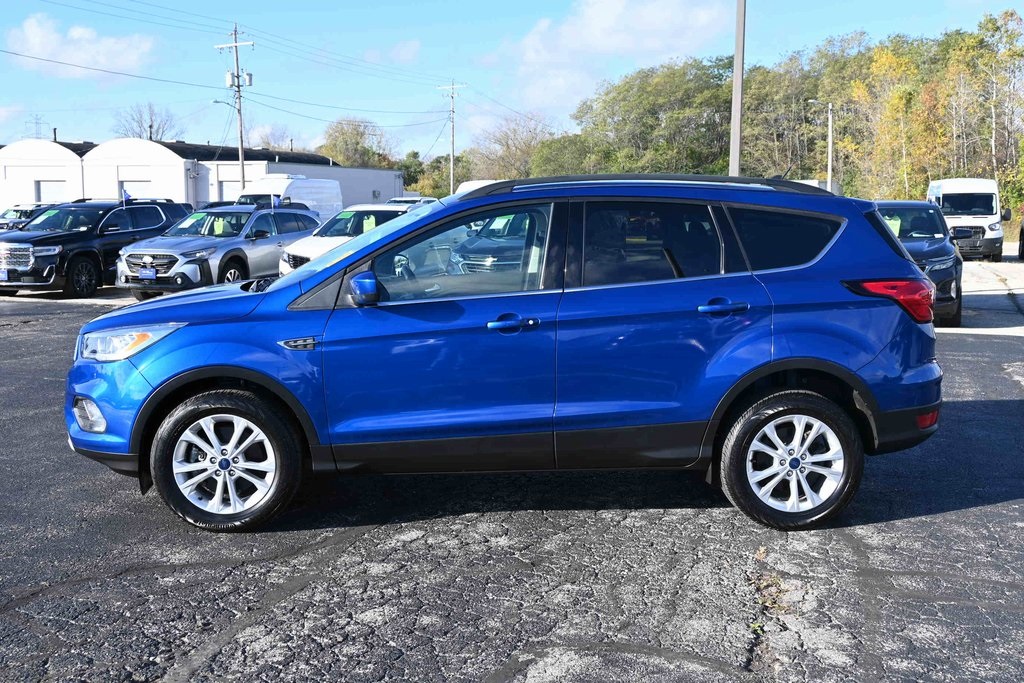 2019 Ford Escape SEL photo 3