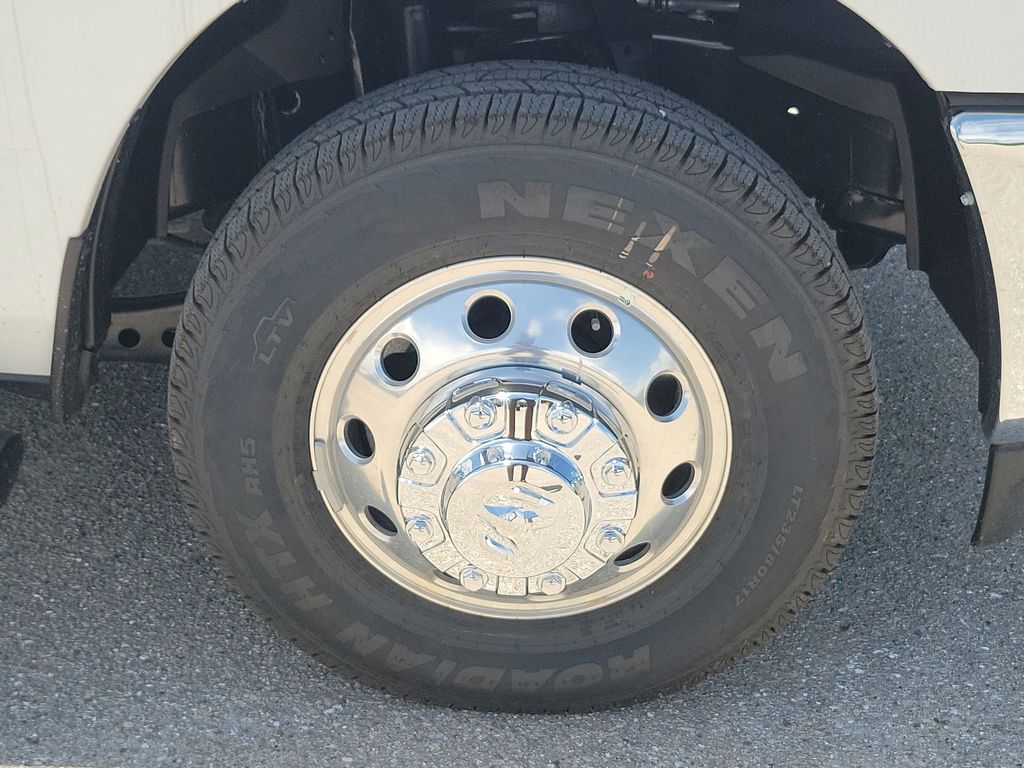 2025 Ram 3500 Tradesman photo 18