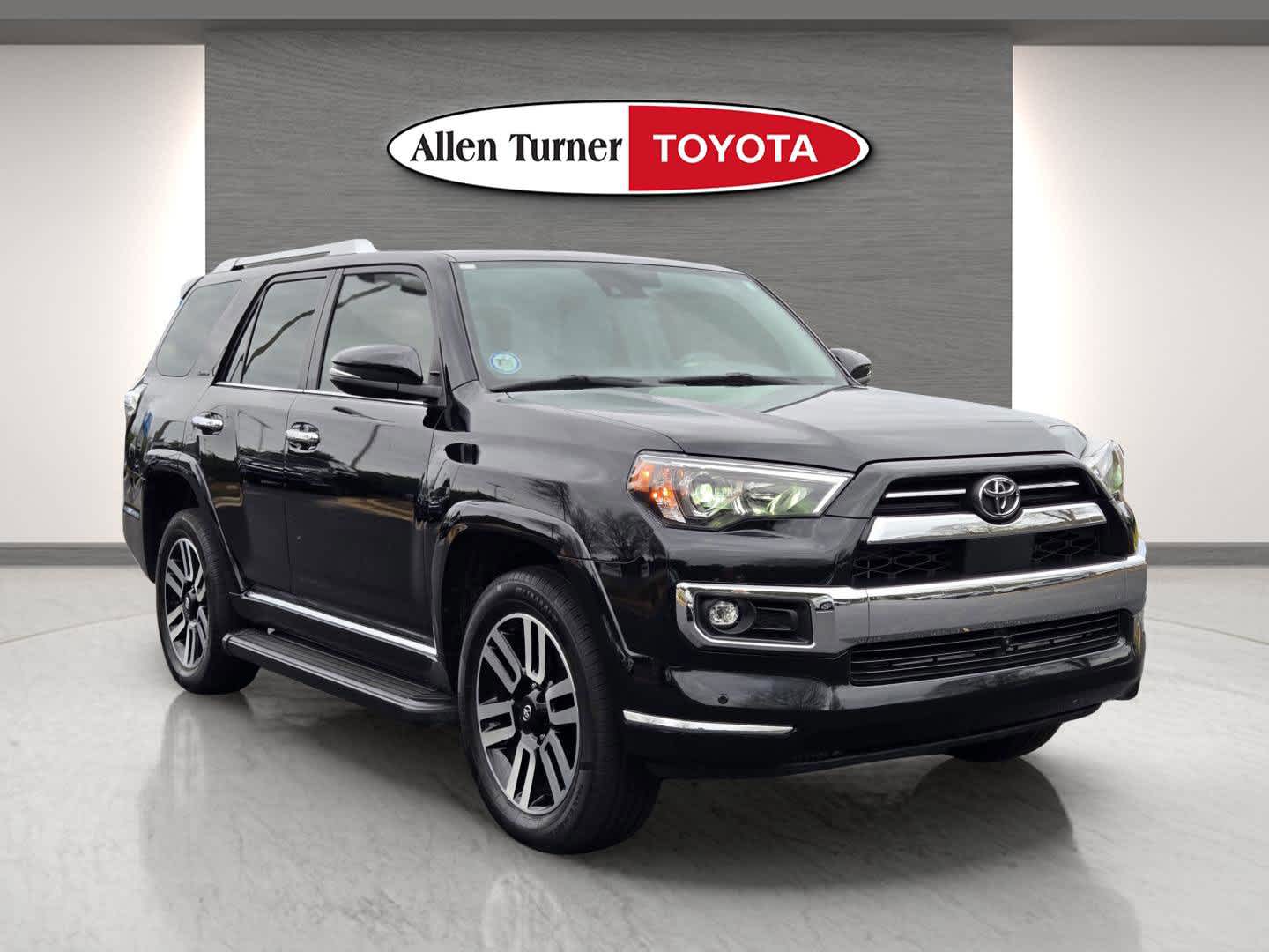 2023 Toyota 4Runner Limited's photo
