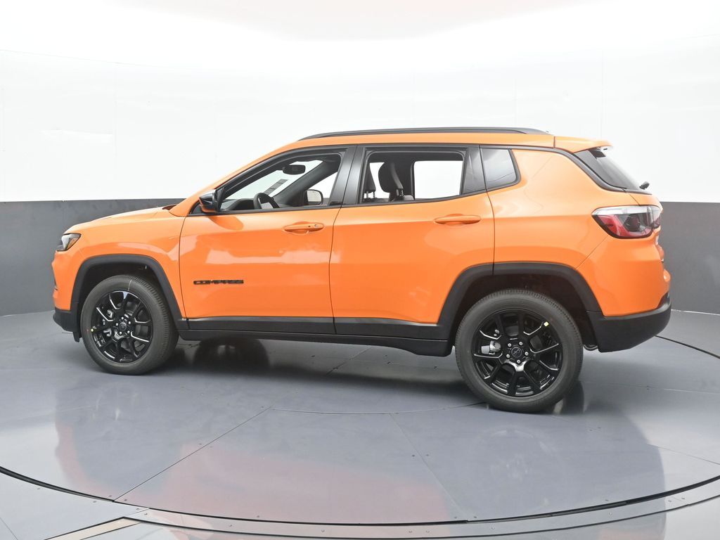 2026 Jeep Compass Latitude Altitude photo 3