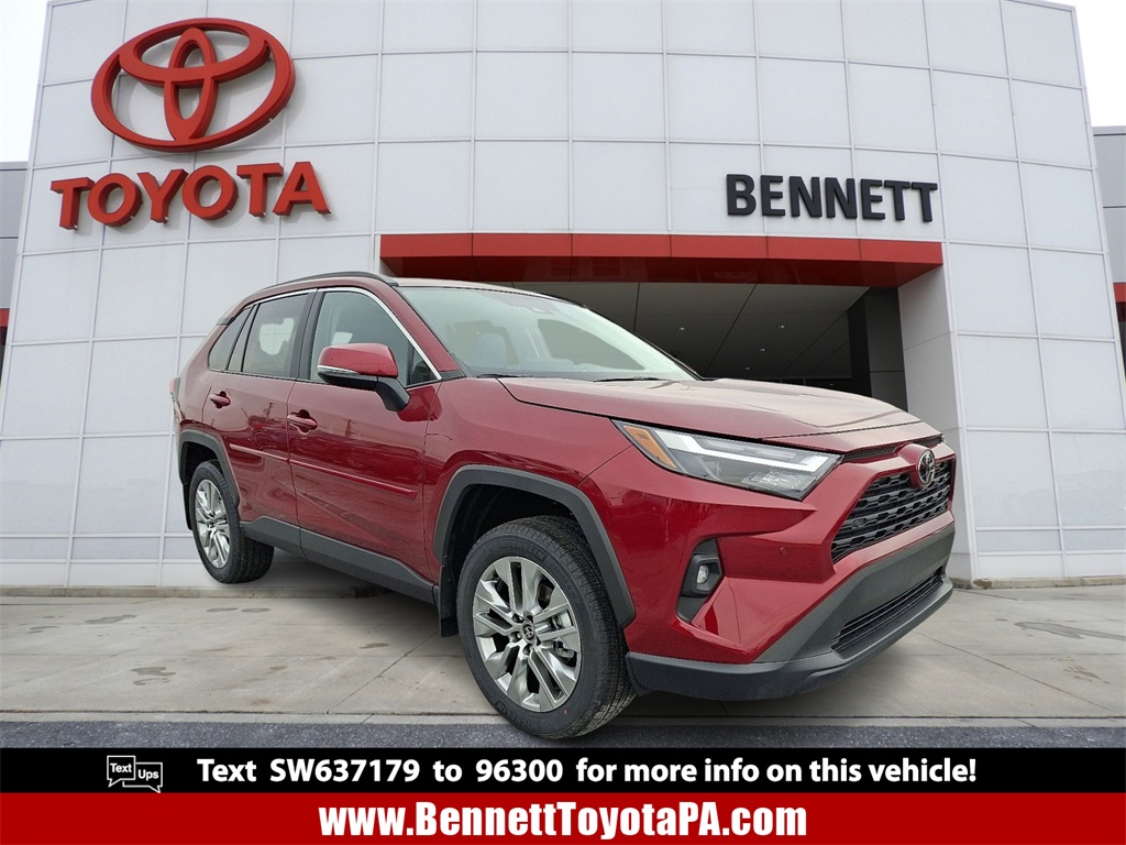 2025 Toyota RAV4 XLE Premium's photo
