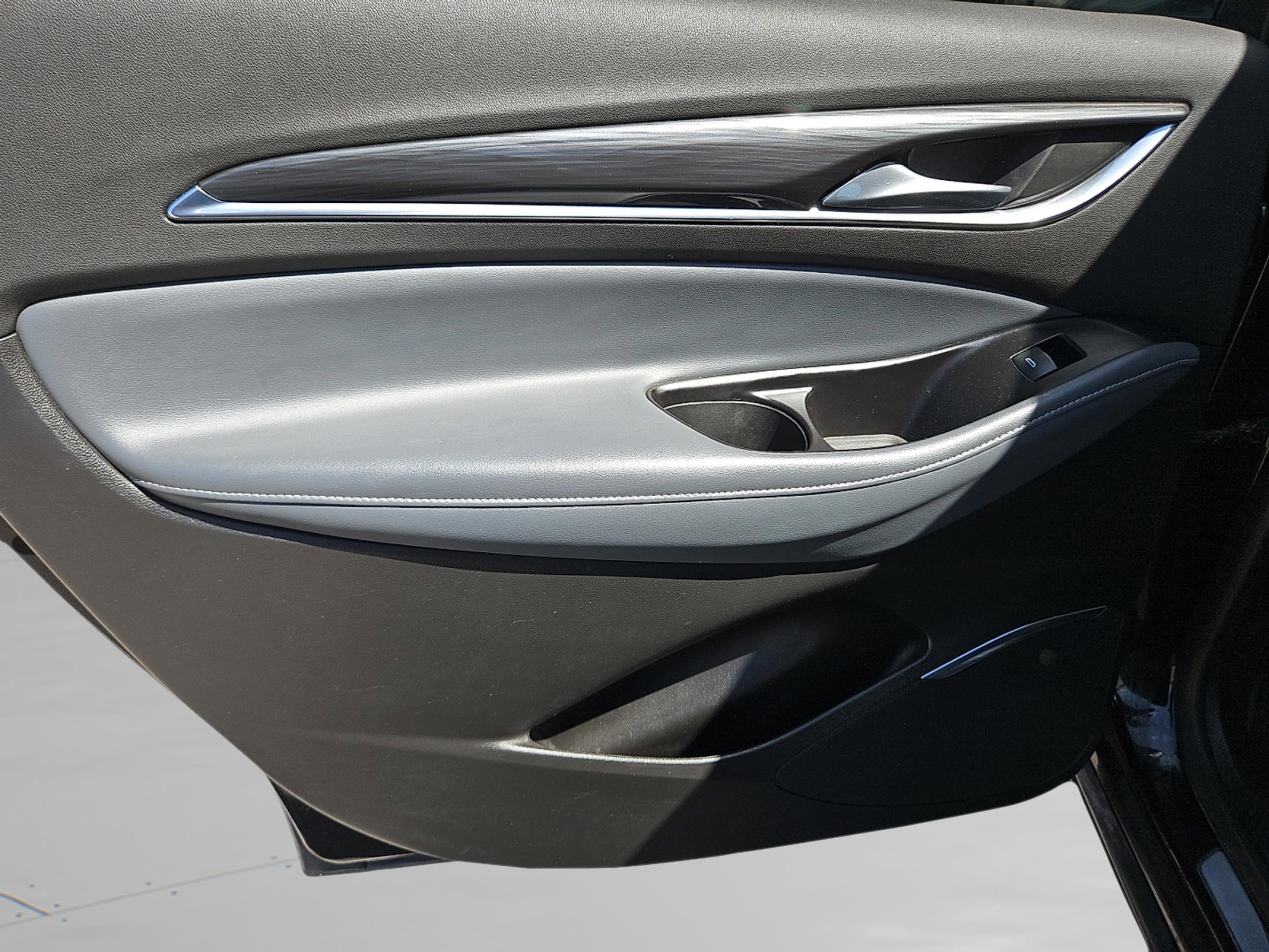 2019 Buick Enclave Essence photo 12