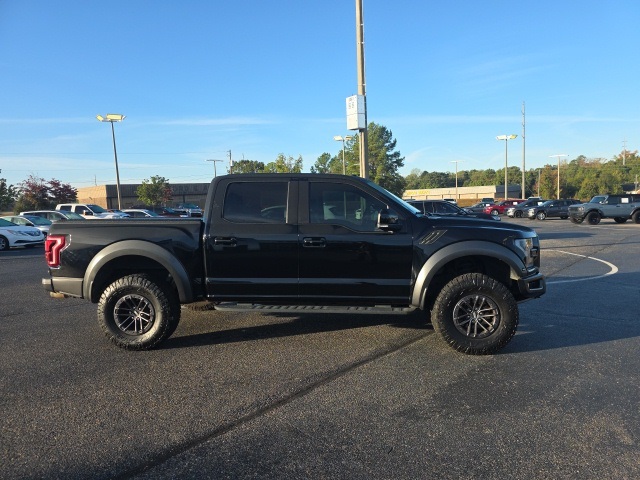 2018 Ford F-150 Raptor photo 2