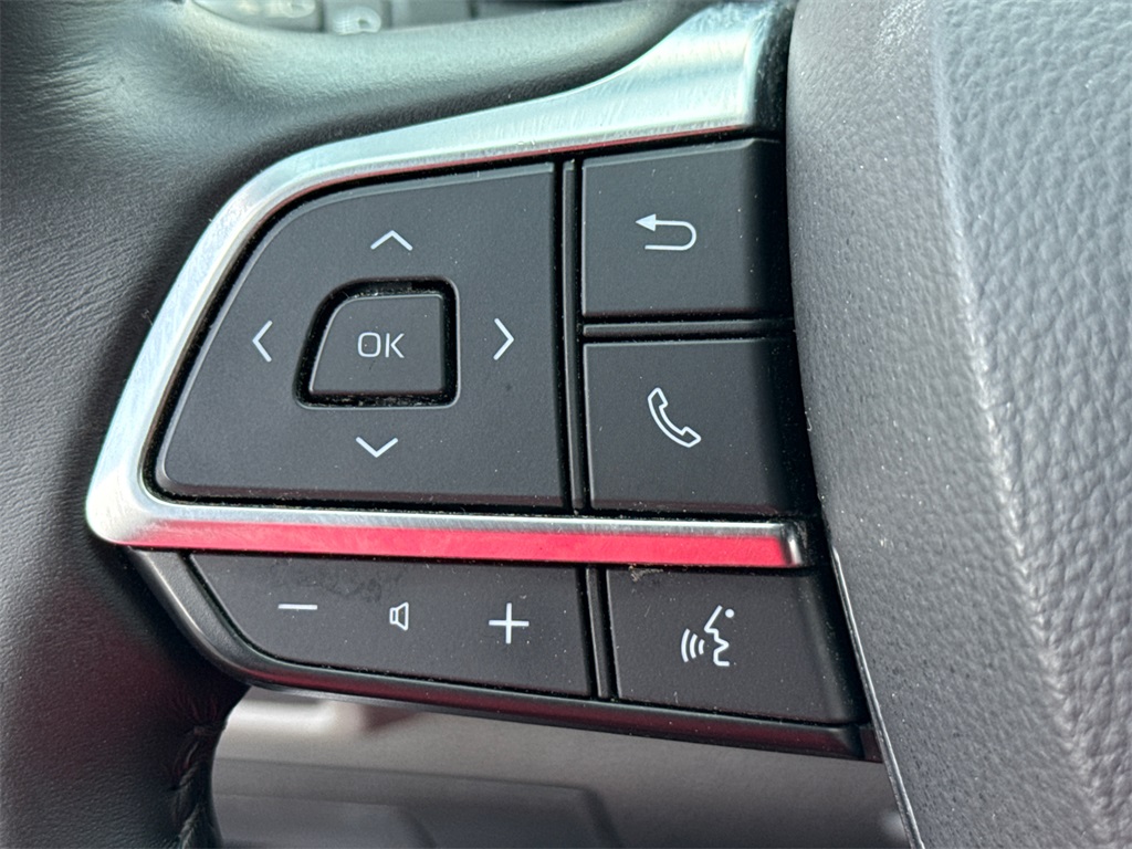 2021 Toyota Highlander XLE photo 26
