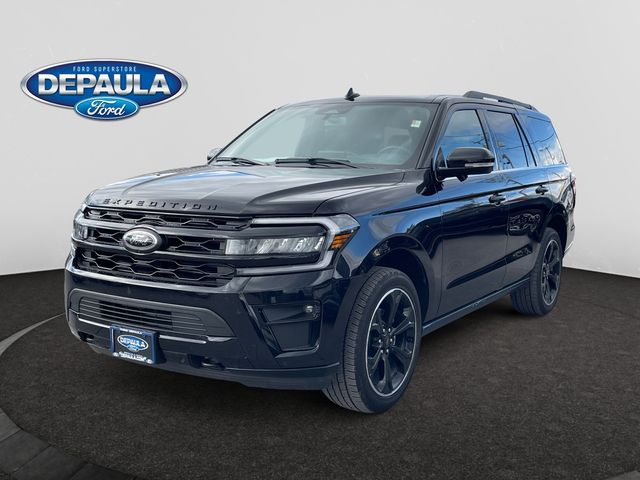 2024 Ford Expedition Limited's photo