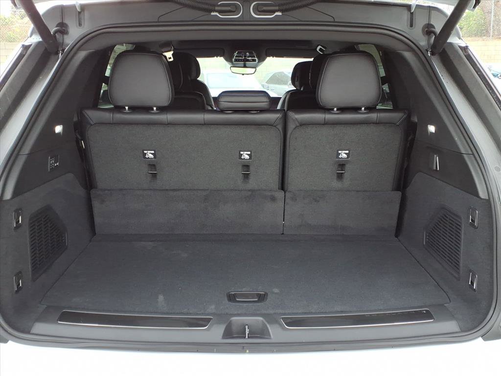 2026 Cadillac Escalade IQ Sport photo 4