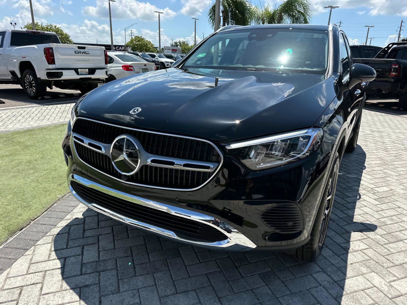2025 Mercedes Benz GLC 350e 4MATIC photo 7