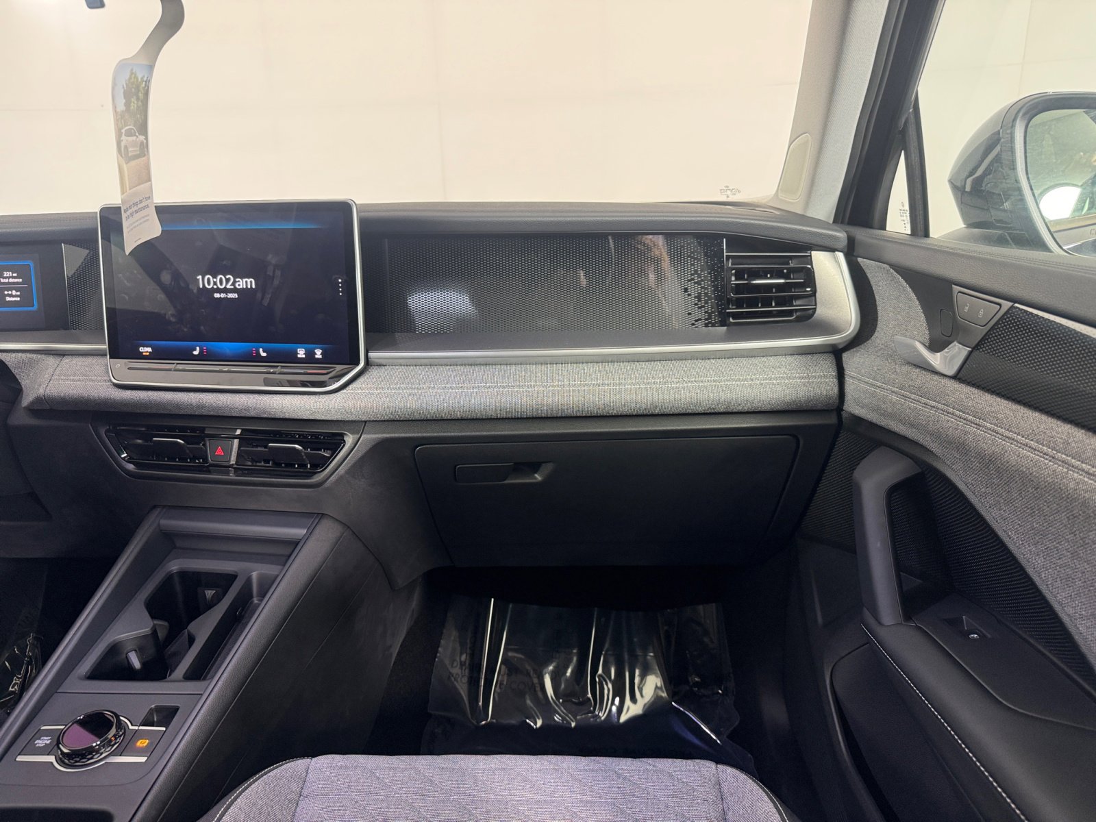 2025 Volkswagen Tiguan S photo 31