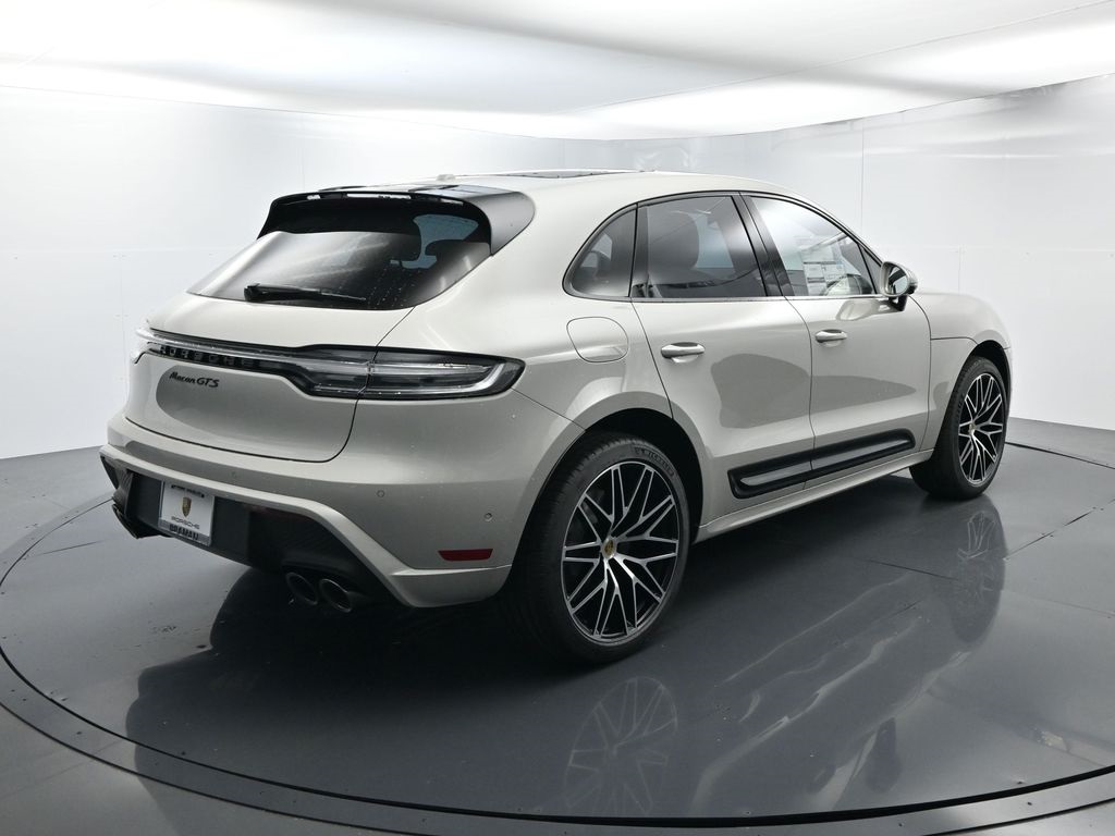 2026 Porsche Macan GTS photo 11