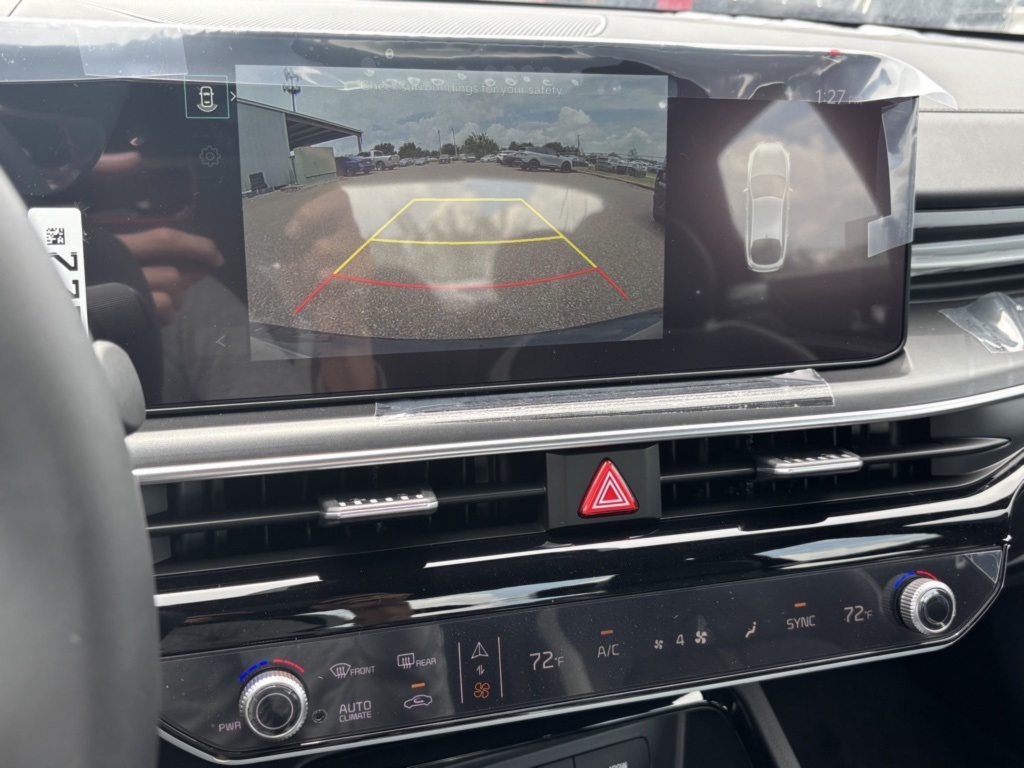 2026 Kia K5 GT-Line photo 8