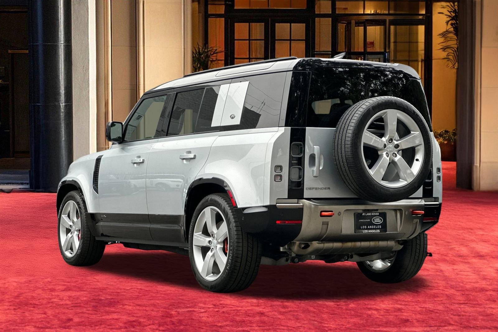 2023 Land Rover Defender 110 X photo 2