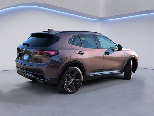 2025 Buick Envision Sport Touring photo 2