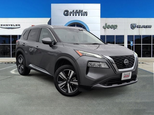 2023 Nissan Rogue SL's photo