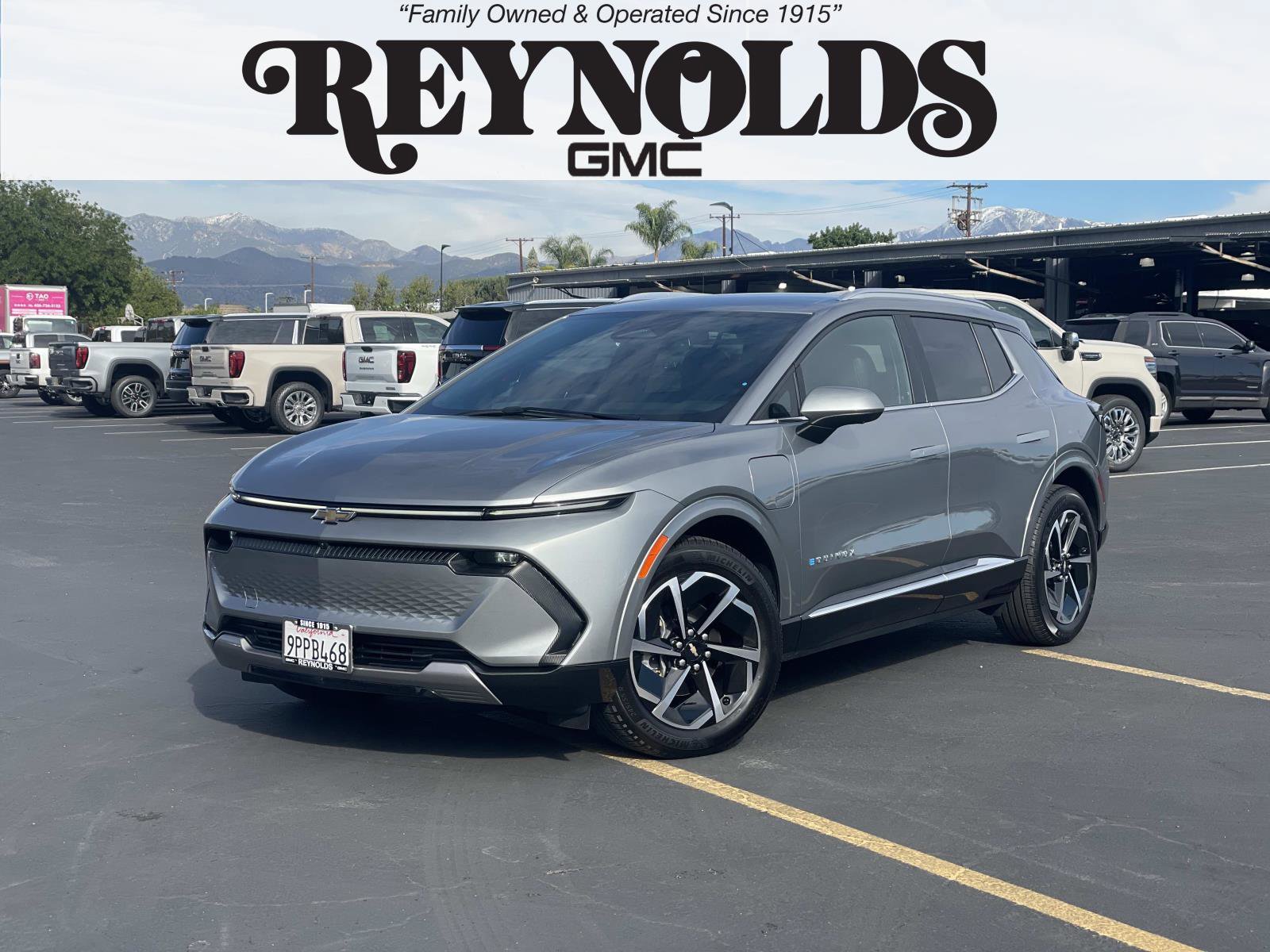 2025 Chevrolet Equinox EV LT's photo