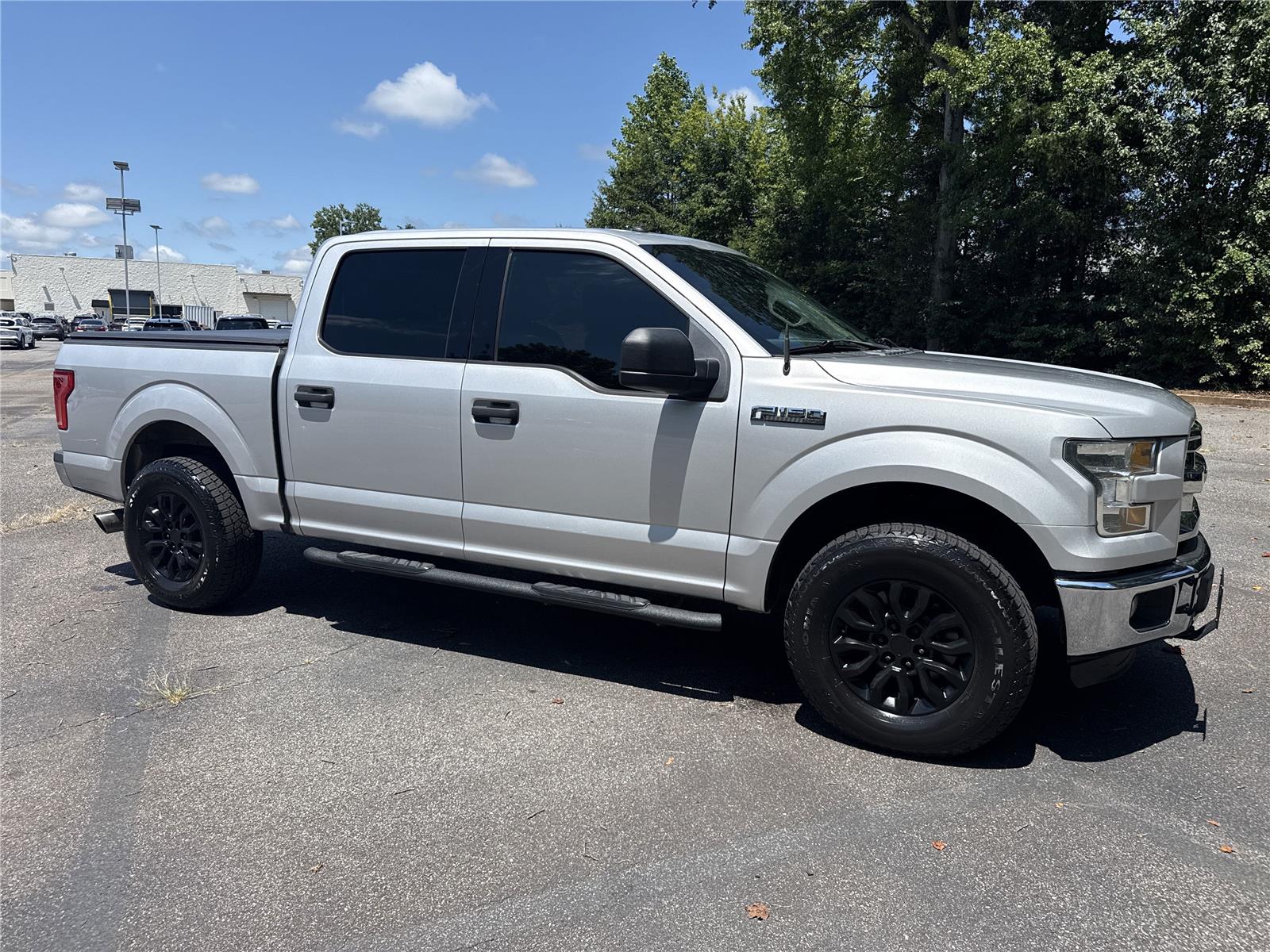 2016 Ford F-150 XLT photo 4