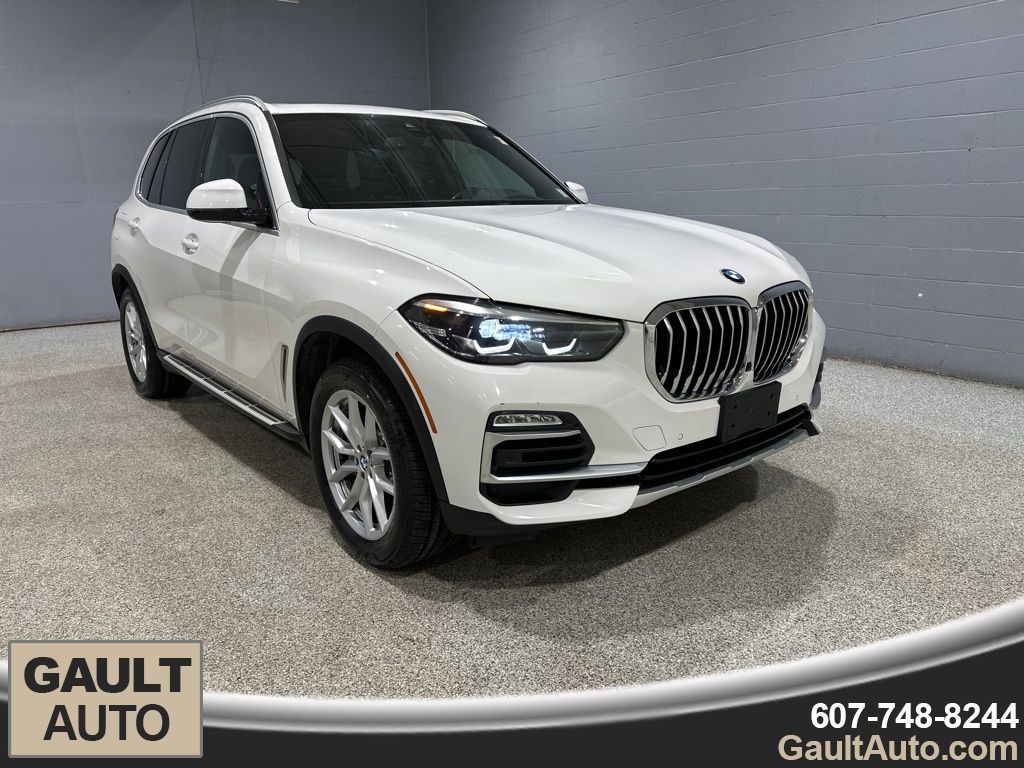 2021 BMW X5 40i's photo