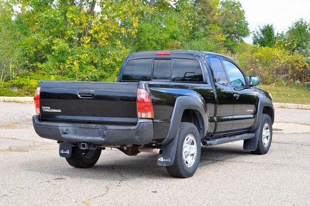 2014 Toyota Tacoma Base 4x4 Access Cab photo 3