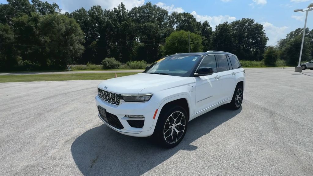 2022 Jeep Grand Cherokee Summit Reserve 4xe photo 4