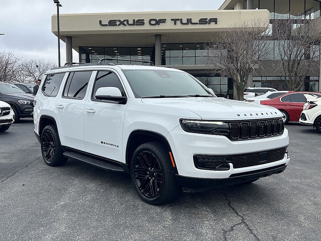 2022 Jeep Wagoneer Series III's photo
