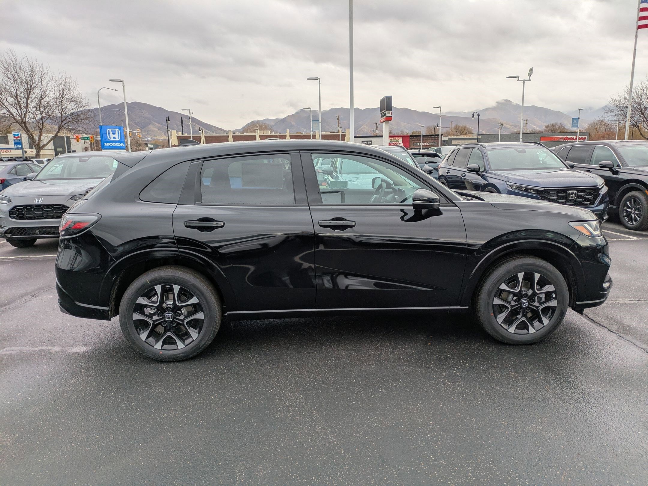 2026 Honda HR-V EX-L photo 2