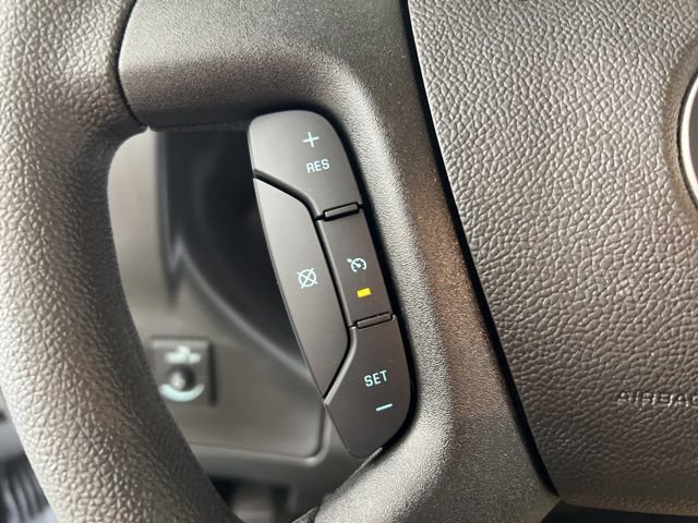 2025 Chevrolet Express Cargo 2500 photo 7