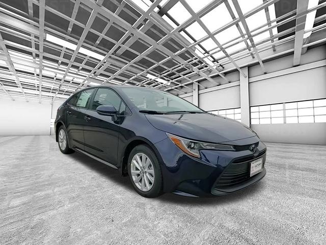 2026 Toyota Corolla LE's photo