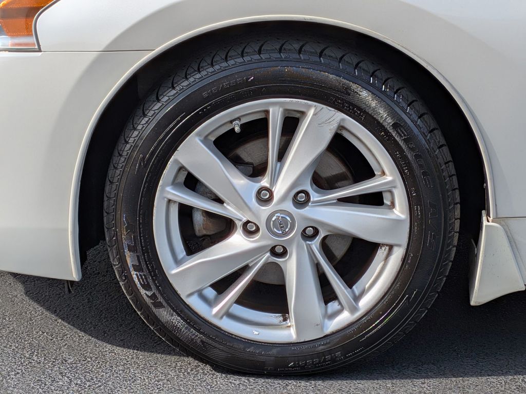 2013 Nissan Altima 2.5 SV photo 8