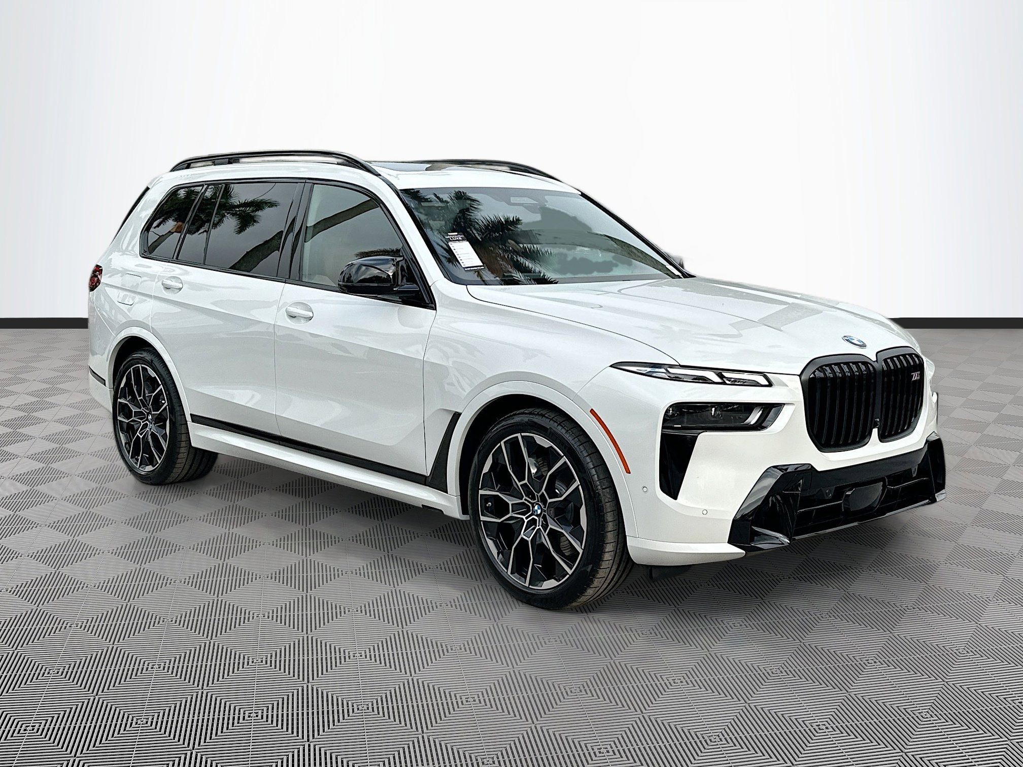 2026 BMW X7 M60i's photo