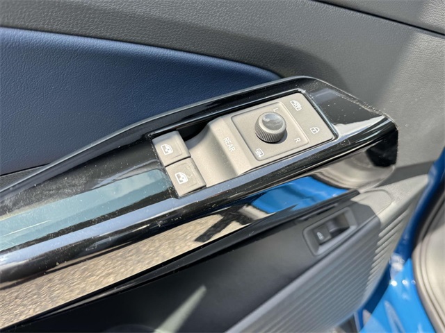 2025 Volkswagen ID.4 Pro S photo 27