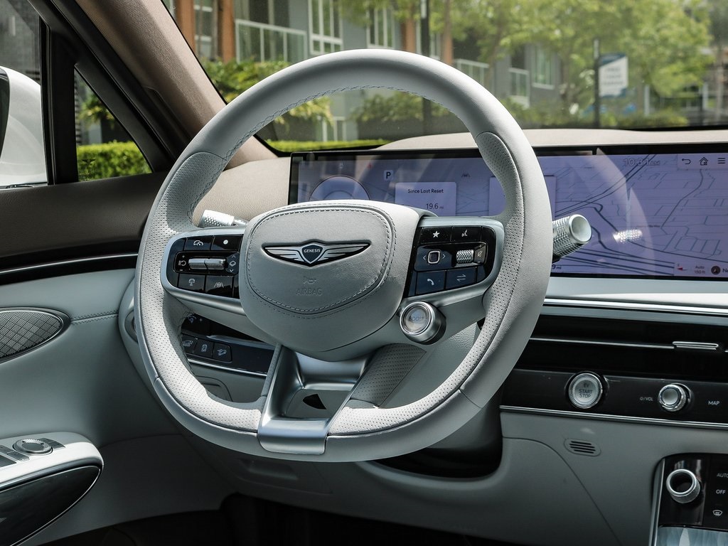 2026 Genesis Electrified GV70 photo 13