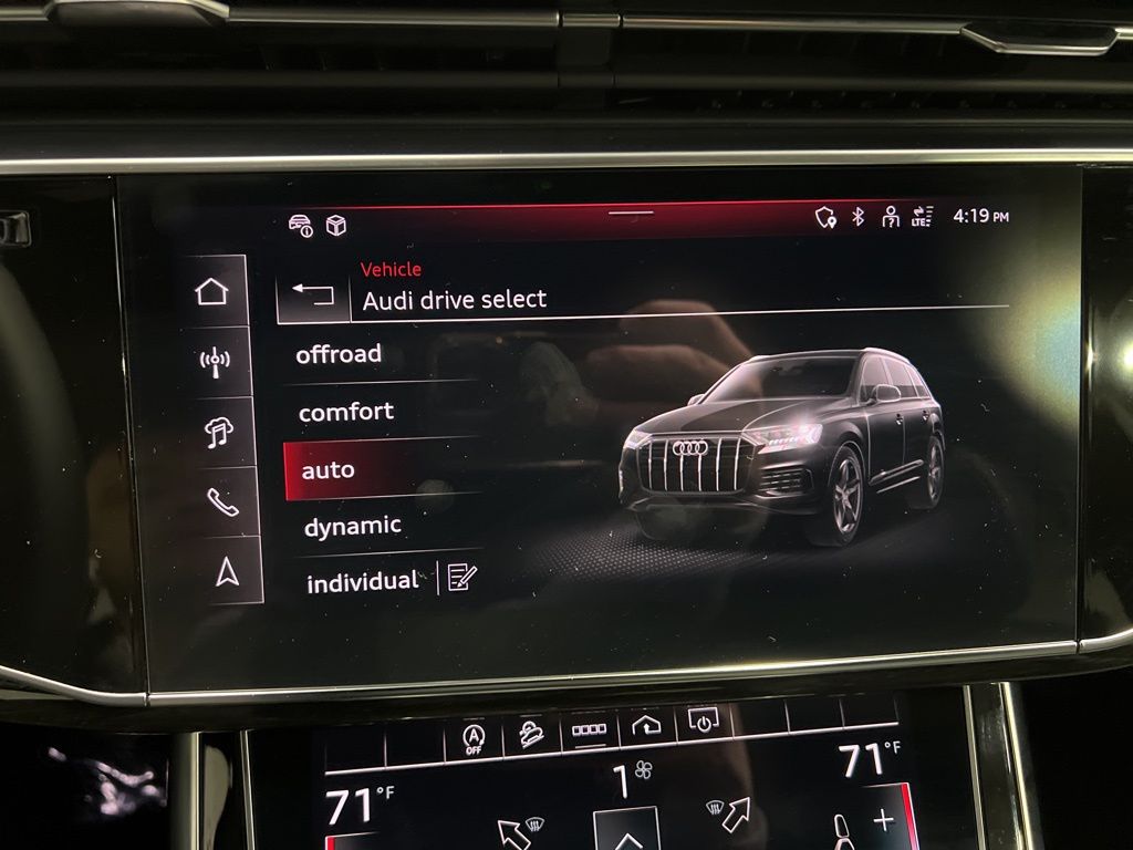 2025 Audi Q7 55 Premium photo 33