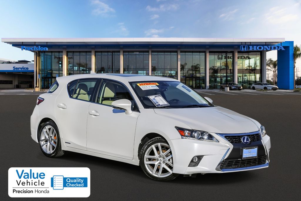 2017 Lexus CT 200h Base's photo