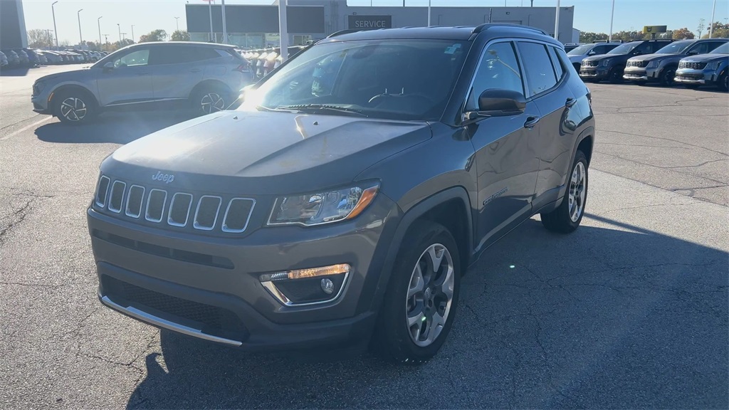 2018 Jeep Compass Limited photo 3