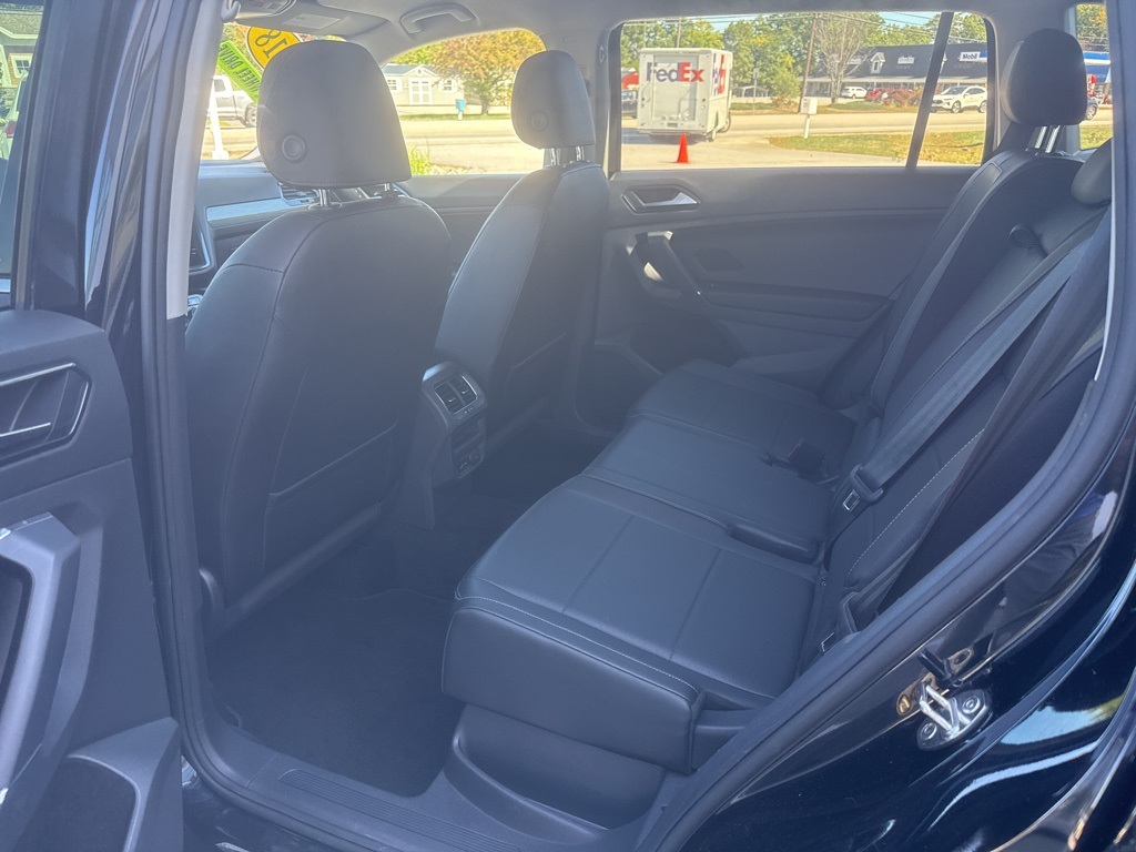 2018 Volkswagen Tiguan SE photo 22