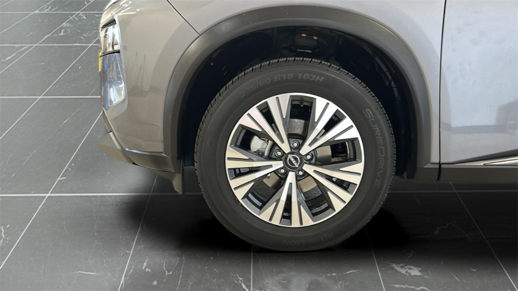 2023 Nissan Rogue SV photo 16