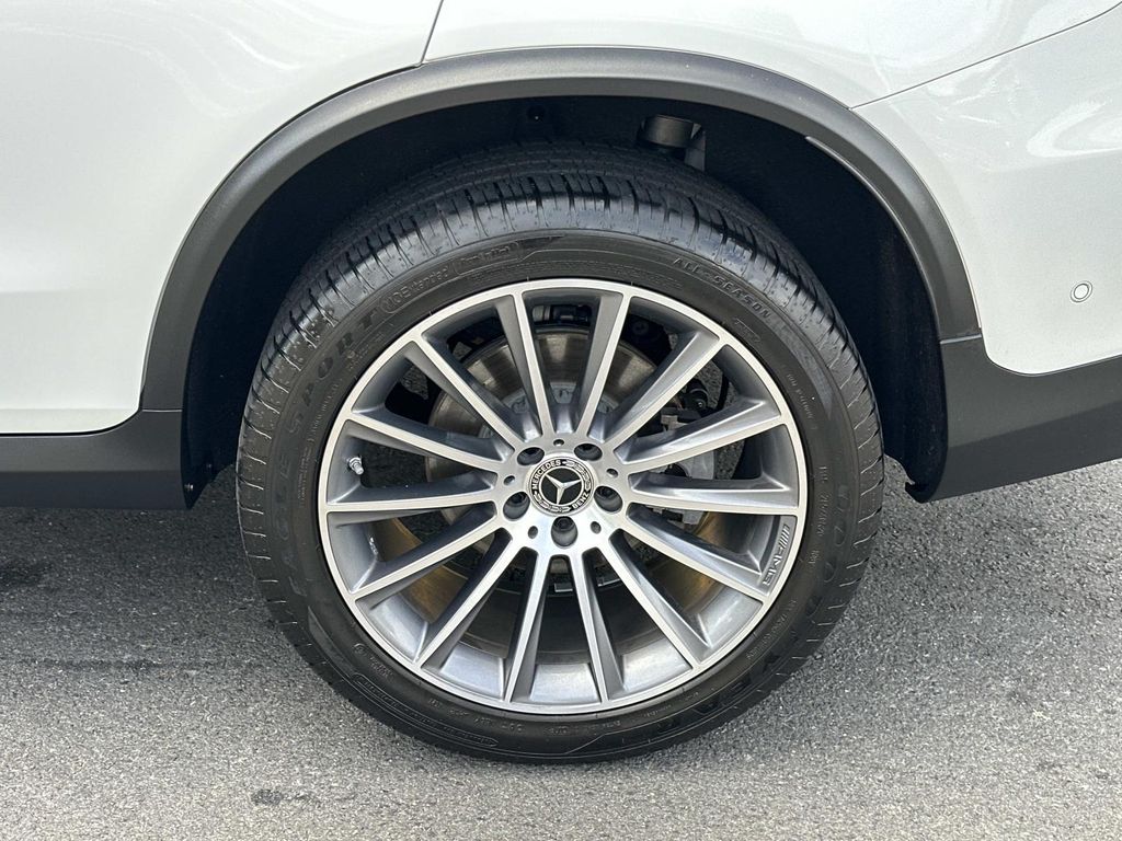 2022 Mercedes Benz GLC 300 Coupe photo 10