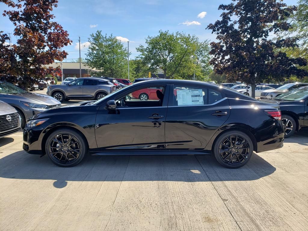 2025 Nissan Sentra SR Midnight Edition photo 3