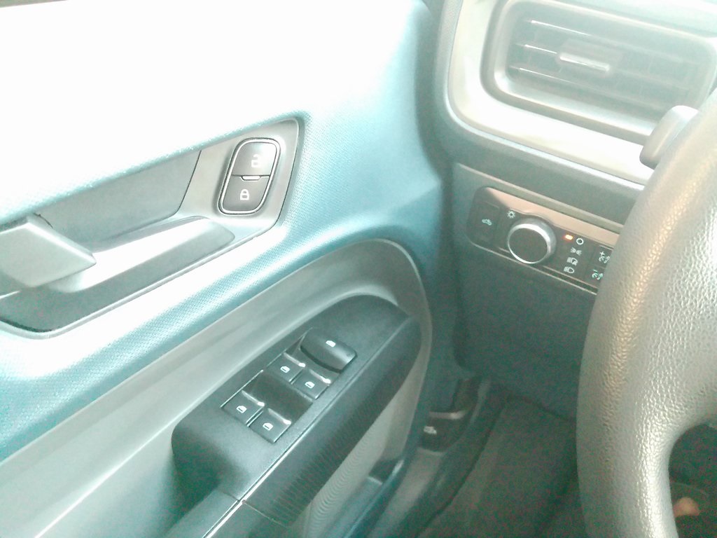 2022 Ford Maverick XL photo 28