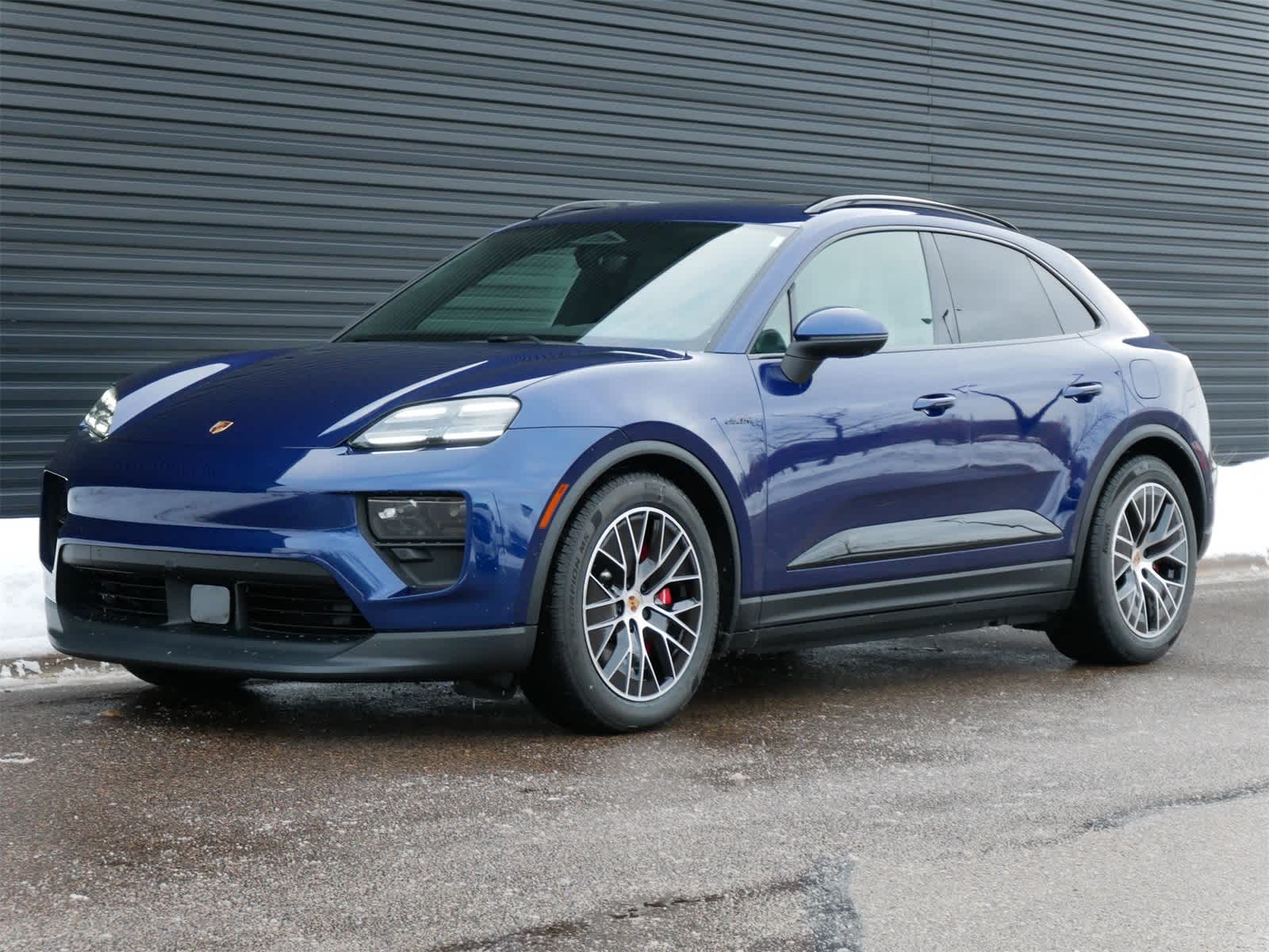 2025 Porsche Macan