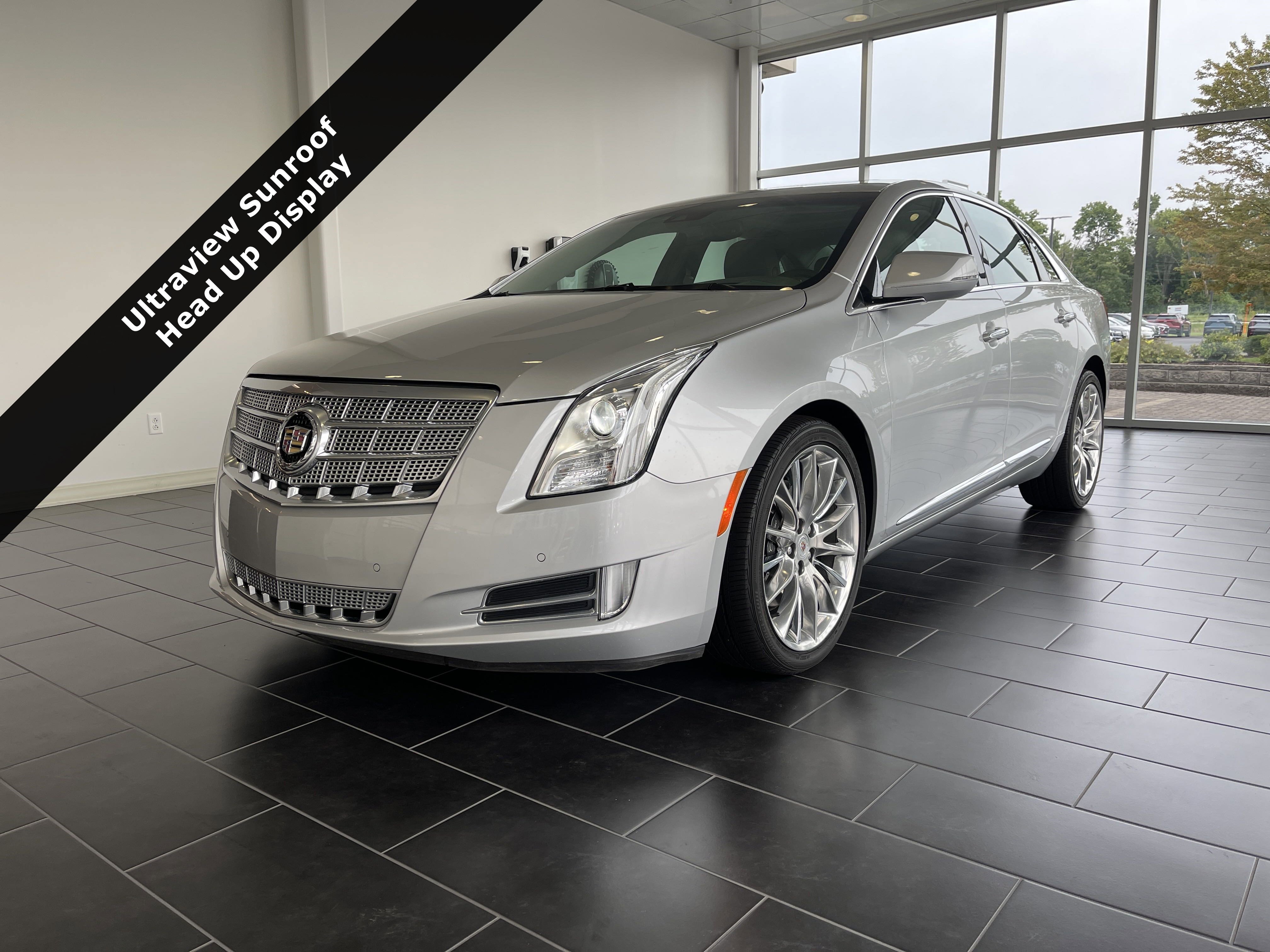 2013 Cadillac XTS Platinum Collection's photo