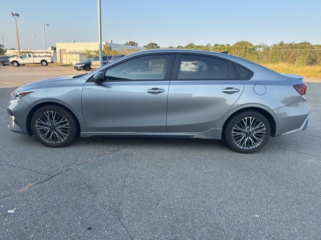 2023 Kia Forte GT-Line photo 6