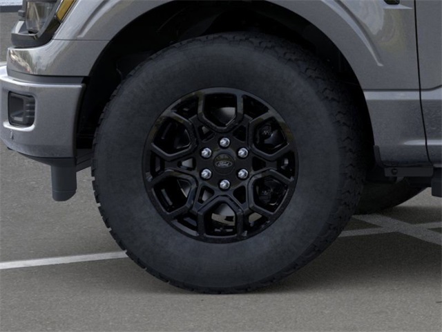 2025 Ford F-150 XLT photo 18