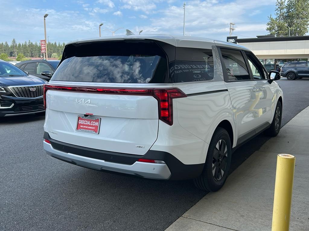 2026 Kia Carnival LXS photo 4