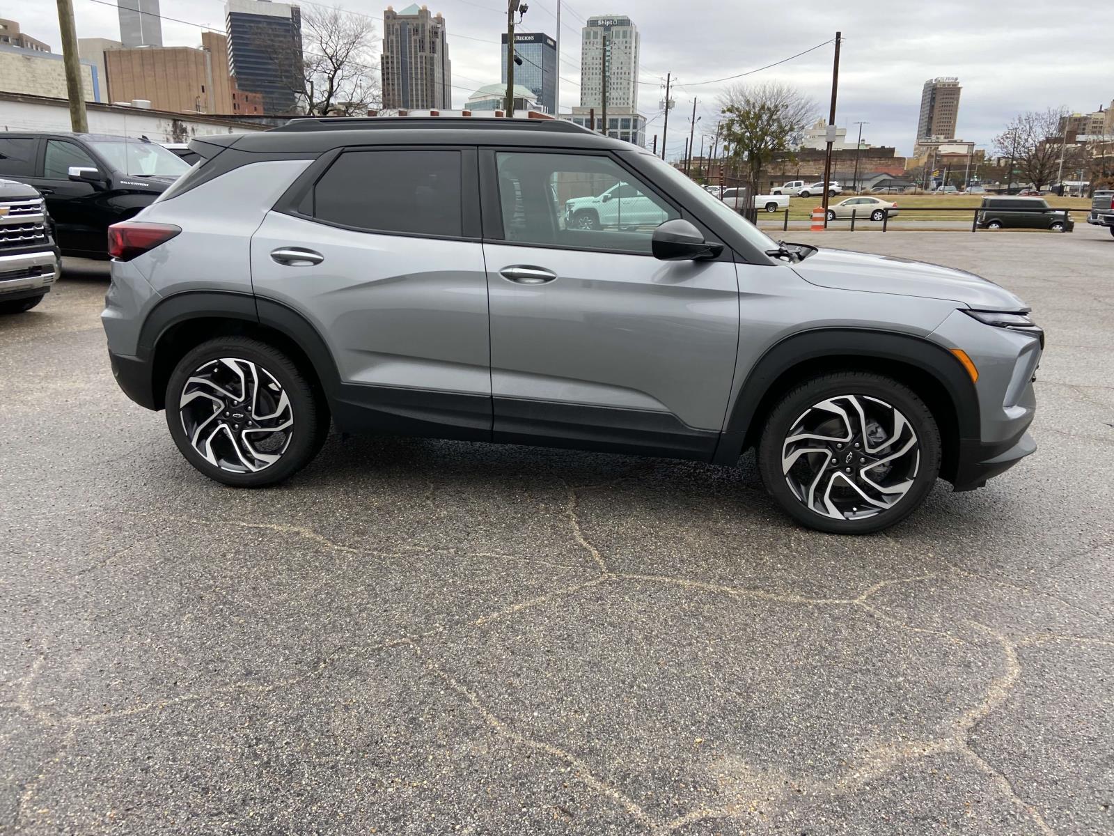 2025 Chevrolet Trailblazer RS photo 3