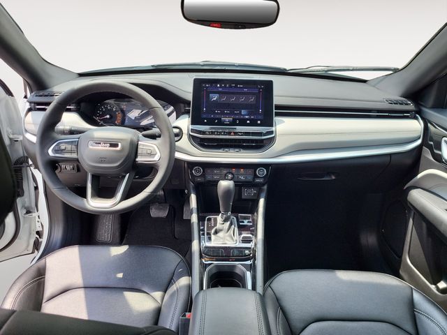 2025 Jeep Compass Limited photo 15