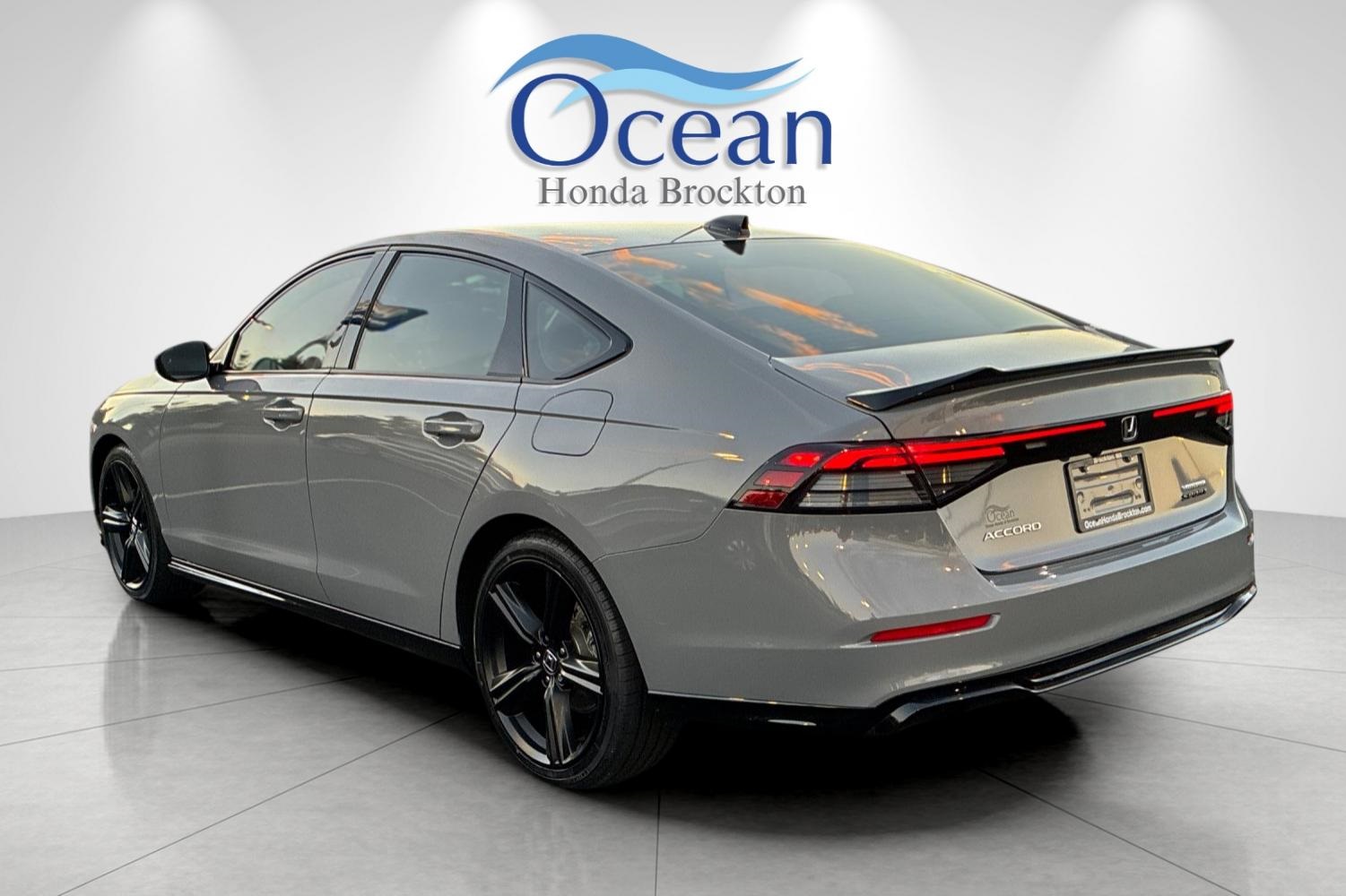 2024 Honda Accord Hybrid Sport-L photo 5