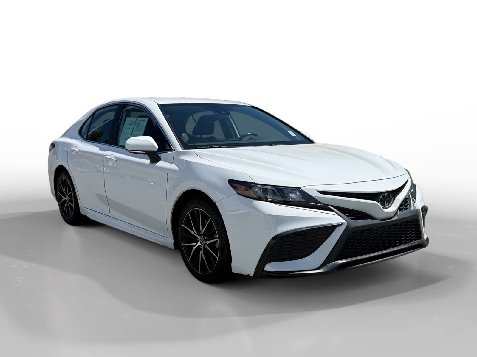 2022 Toyota Camry SE photo 7