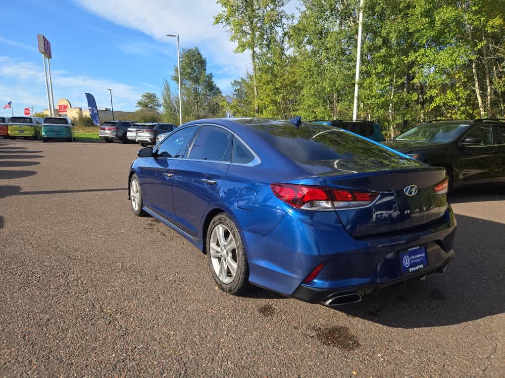 2018 Hyundai Sonata Sport photo 2